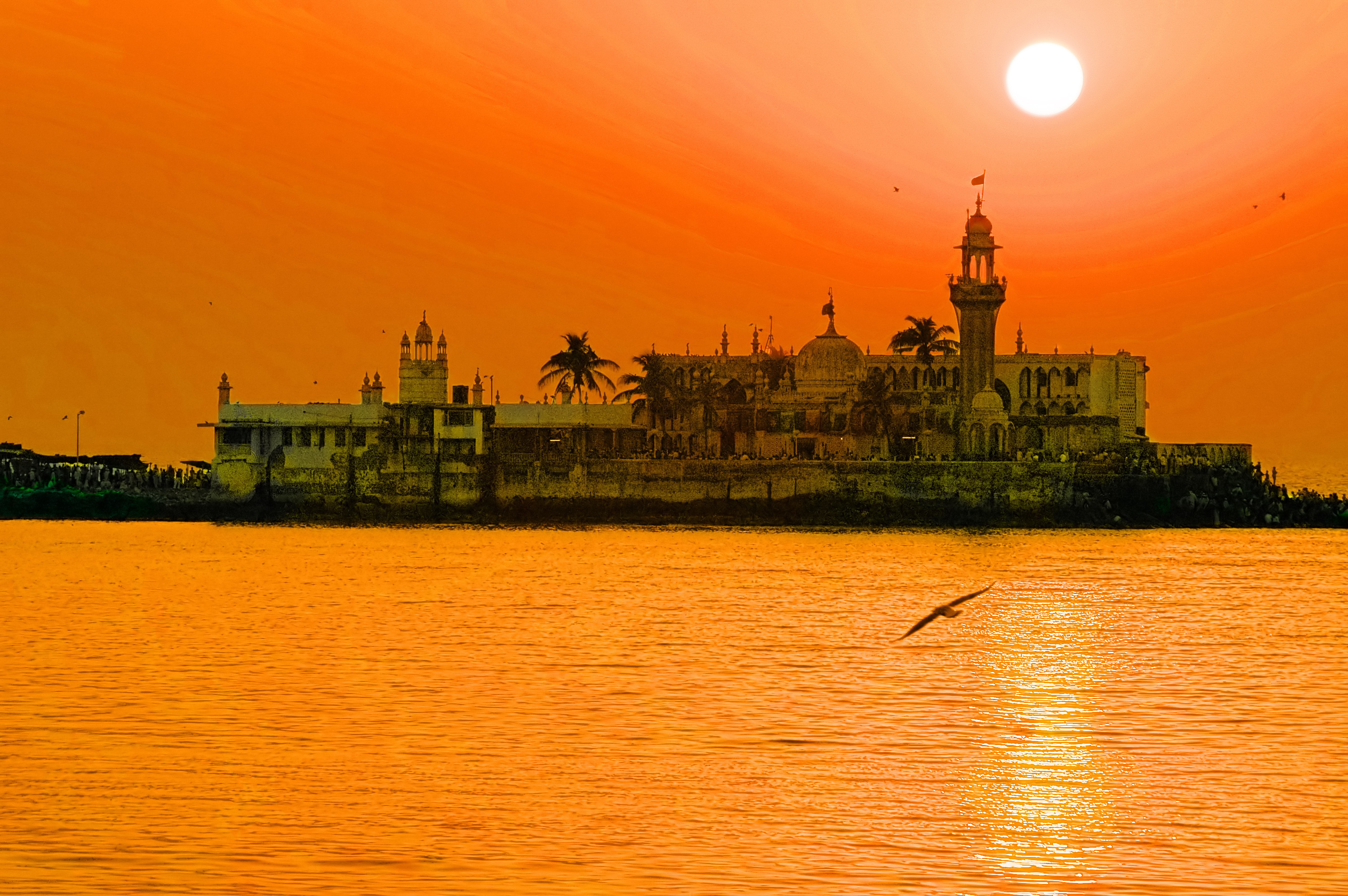 Hajiali mosque mumbai