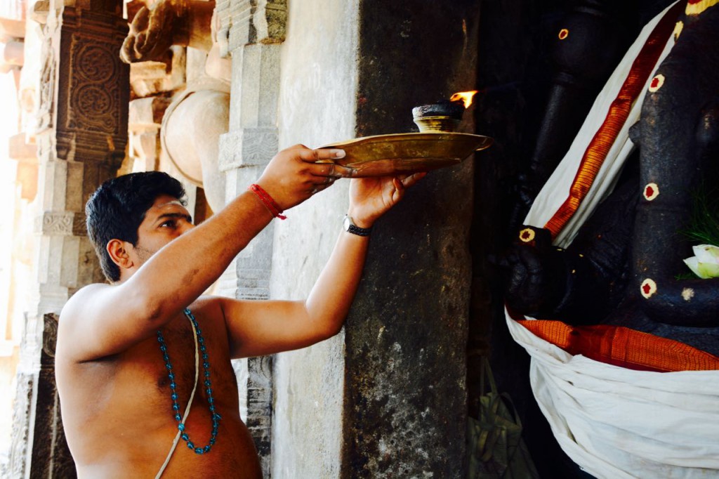 Thanjavur-Priest-2