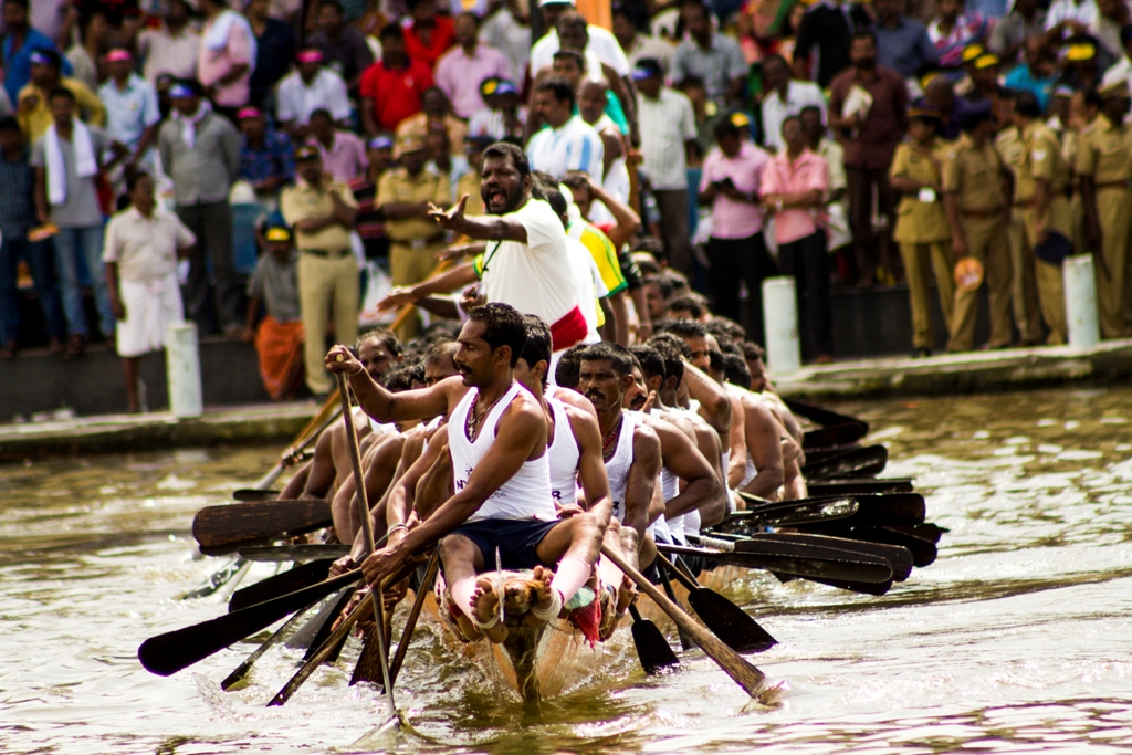 boat-race-Alleppey-travelers-diary-32