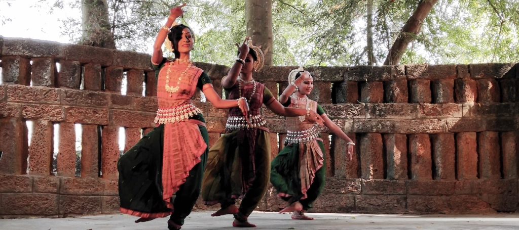 travel to orissa dance